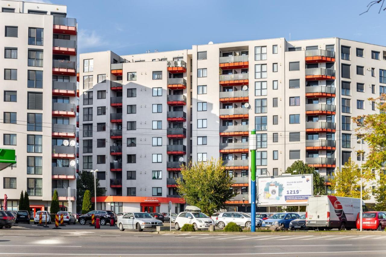 Ari - Ared Luxurious Apartments With Balcony & Free Parking อาราด ภายนอก รูปภาพ