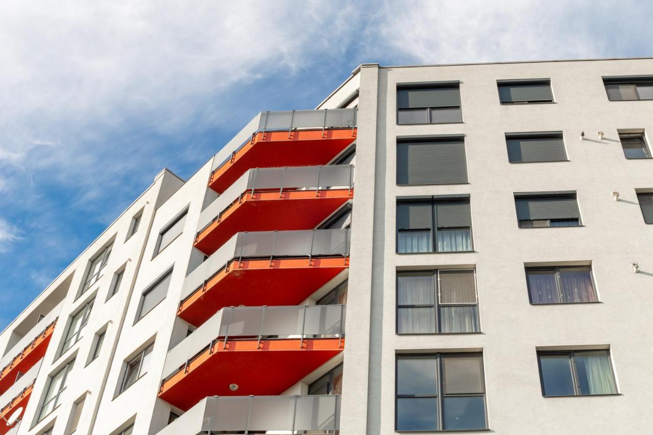 Ari - Ared Luxurious Apartments With Balcony & Free Parking อาราด ภายนอก รูปภาพ