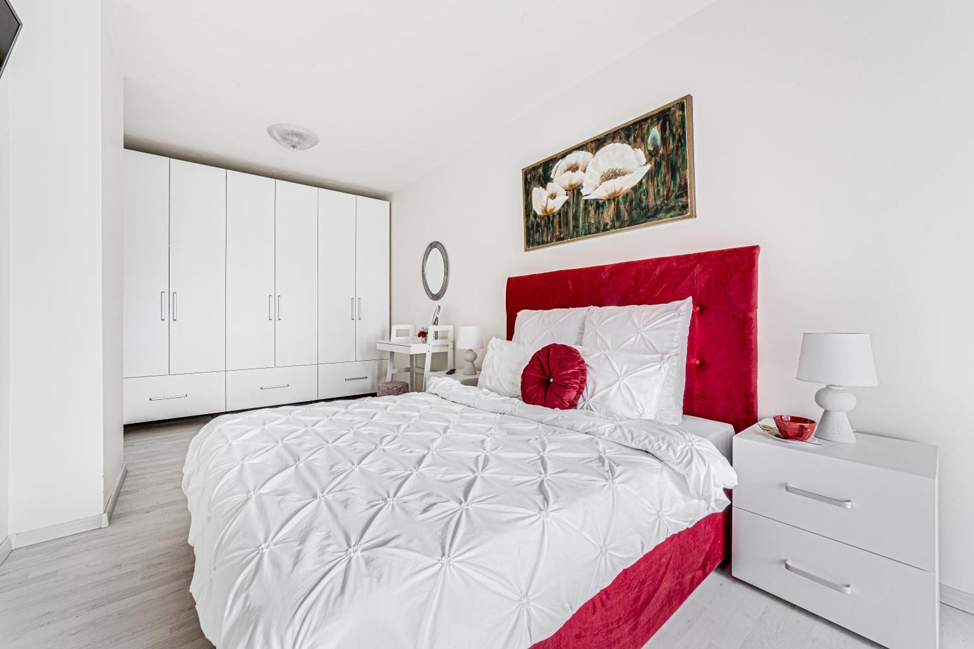 Ari - Ared Luxurious Apartments With Balcony & Free Parking อาราด ภายนอก รูปภาพ