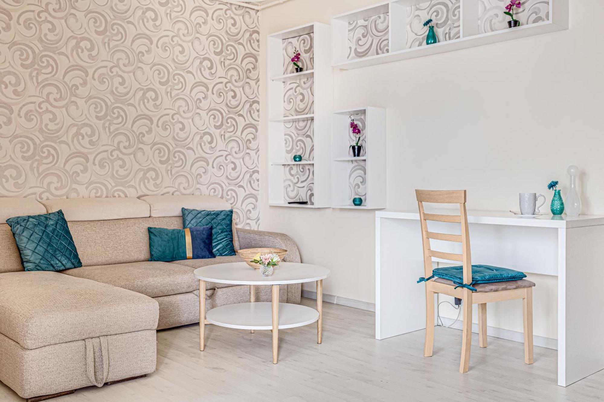 Ari - Ared Luxurious Apartments With Balcony & Free Parking อาราด ภายนอก รูปภาพ