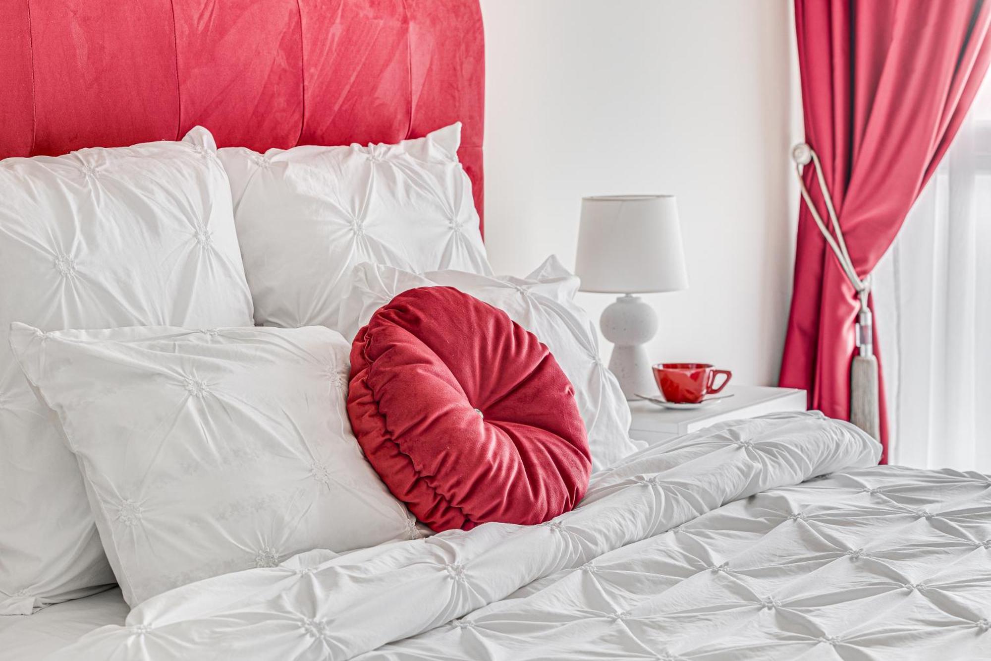 Ari - Ared Luxurious Apartments With Balcony & Free Parking อาราด ภายนอก รูปภาพ