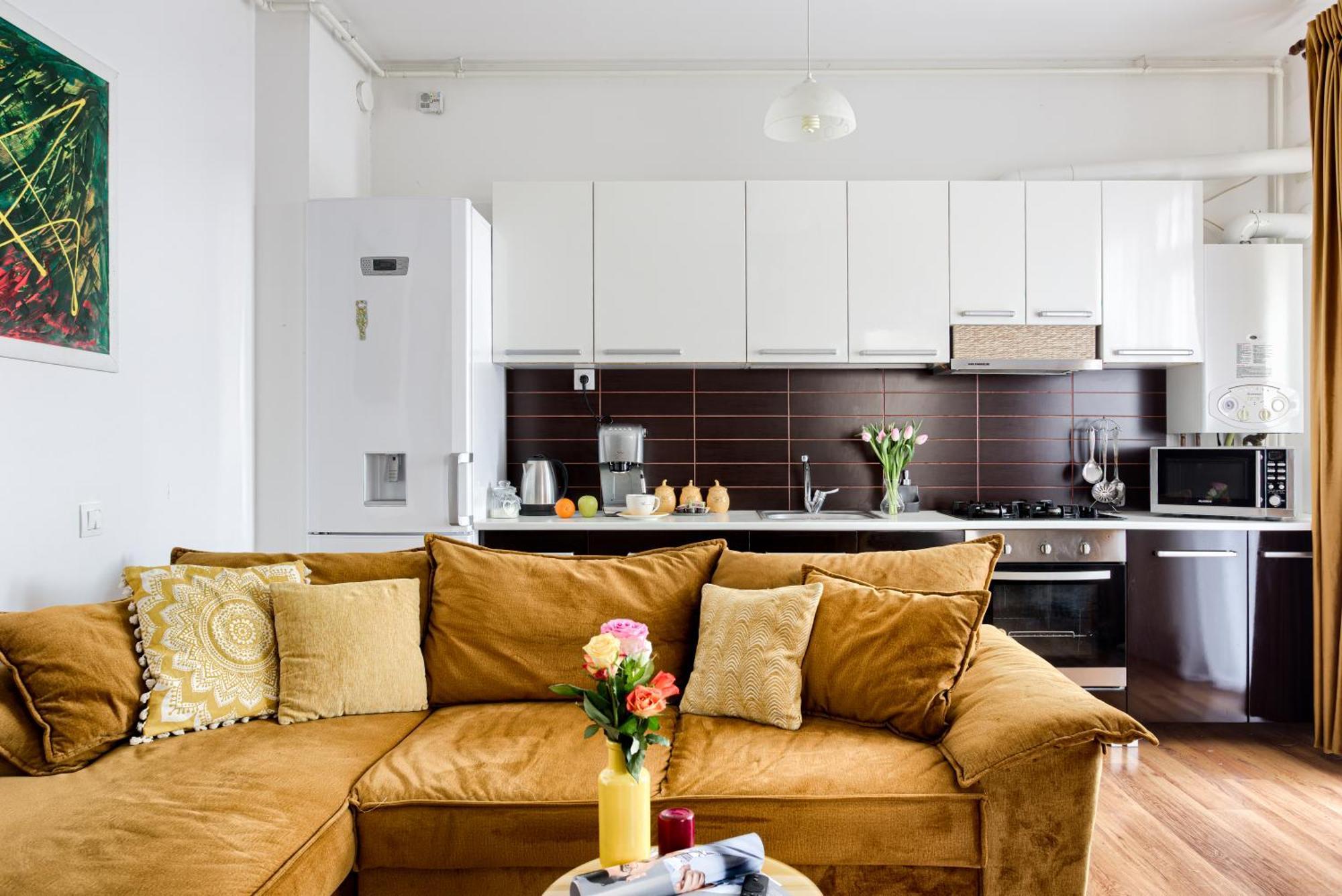 Ari - Ared Luxurious Apartments With Balcony & Free Parking อาราด ภายนอก รูปภาพ