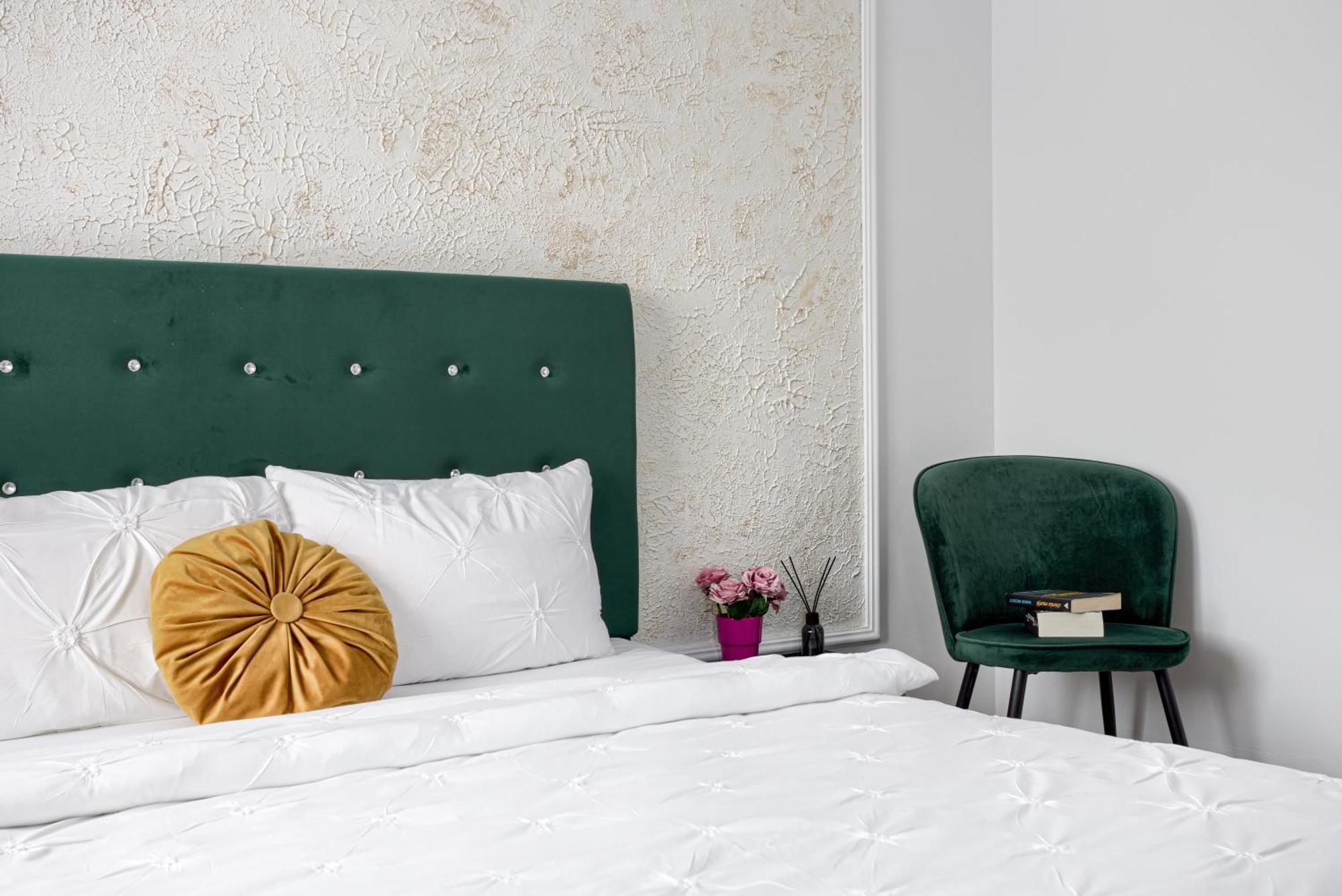 Ari - Ared Luxurious Apartments With Balcony & Free Parking อาราด ภายนอก รูปภาพ